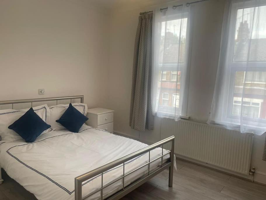 4 Bedroom House In Turnpike Lane/Wood Green London Luaran gambar