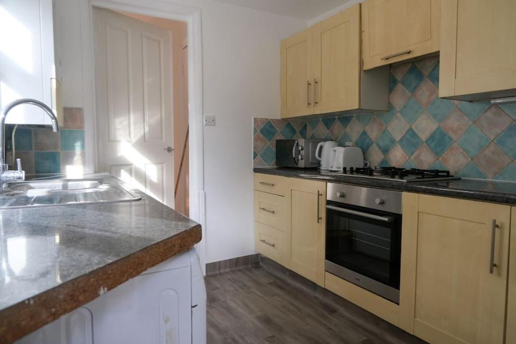 4 Bedroom House In Turnpike Lane/Wood Green London Luaran gambar